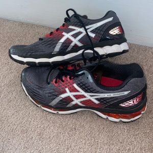 Asics Men's GEL-Nimbus 17 Shoes: Carbon/White/Black 10.5